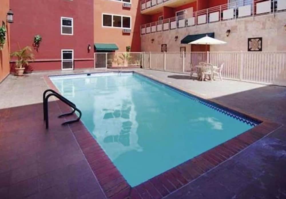 Hotel The Live Los Angeles